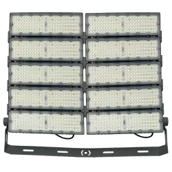 alt="Reflector LED Stadium 1000W Idealux para iluminación profesional de canchas de fútbol 7 y 11."